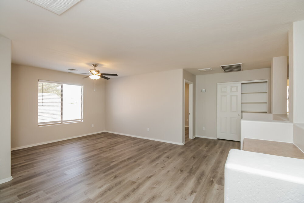 Building Photo - 1942 E Ebony Pl