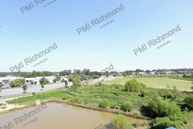 Building Photo - 3900 Maze Runner Dr