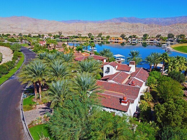 Building Photo - 83290 S Bay Dr