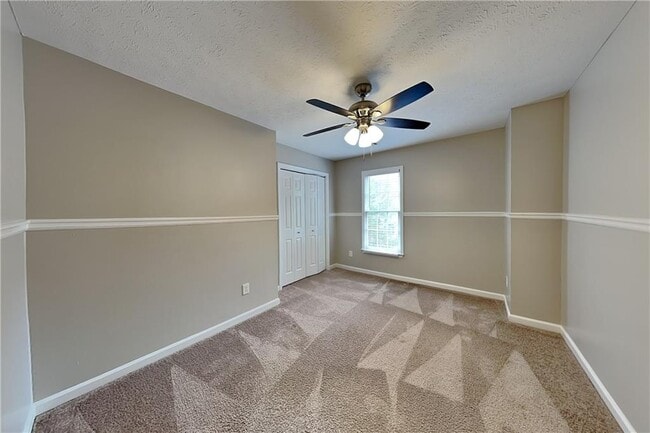 Building Photo - 1630 Willow Way