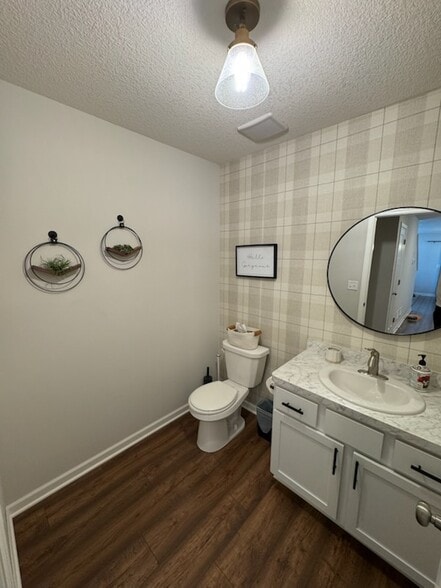 Powder half Bath - 6908 Jody Ave S