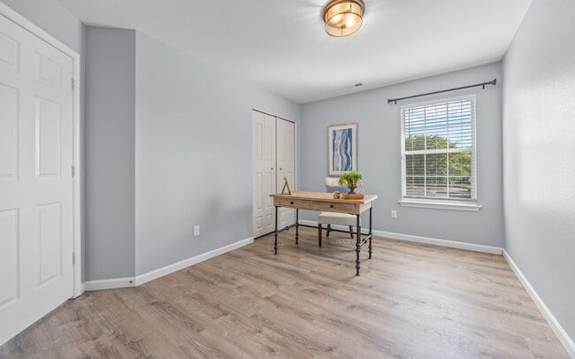 Building Photo - Gorgeous First-Time Rental in Popular Courthouse Estates! A Pet-Friendly Home, Fenced Yard, All A...