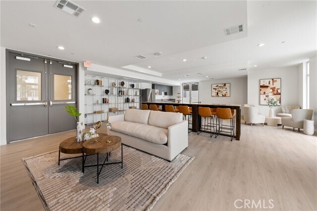 Building Photo - 168 S Monterey St