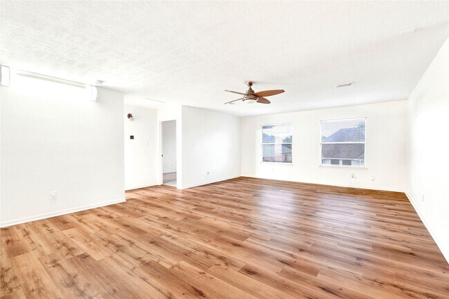Building Photo - 8518 Windy Thicket Ln