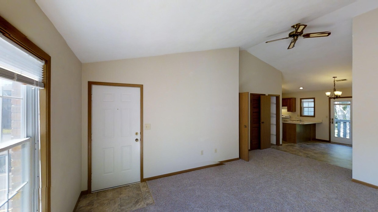 Hill Meadow Apartments - Springfield Il Apartment Finder