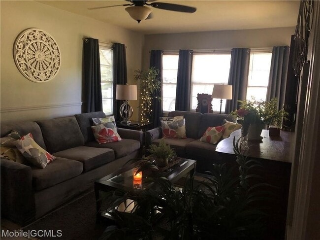 Building Photo - 55 Thompson Blvd