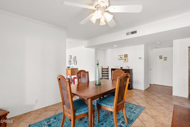 Building Photo - 945 S Orange Grove Blvd