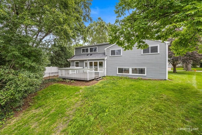 Building Photo - 1333 Briarwood Dr