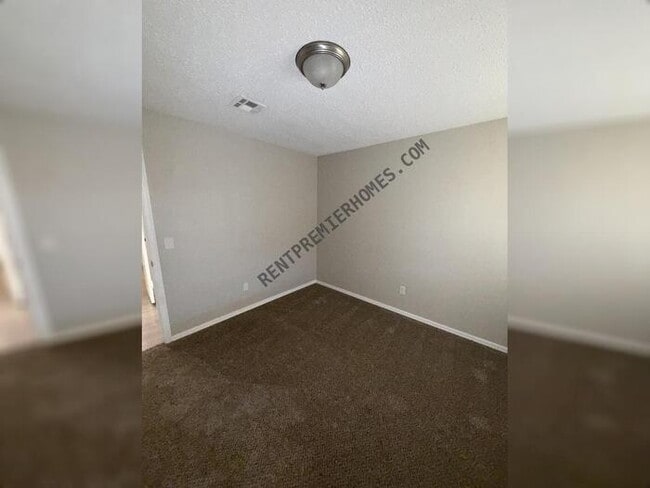 Building Photo - 5412 S Huddleston St