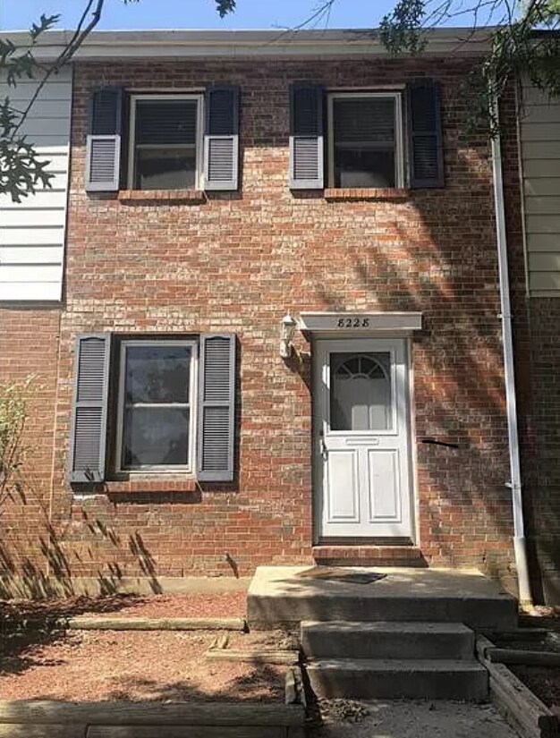 Primary Photo - 3 bedroom 1.5 Bathroom