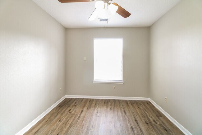 Building Photo - 4518 Allegro