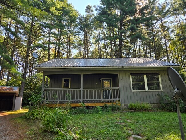 Building Photo - 508 Rock Ave