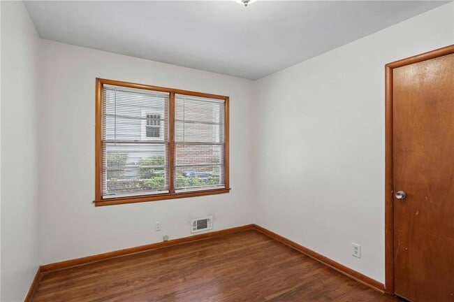 Building Photo - 282 Elmira Pl NE