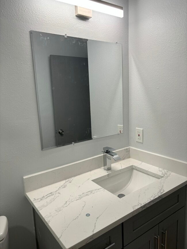 Building Photo - 10608 166th Pl NE