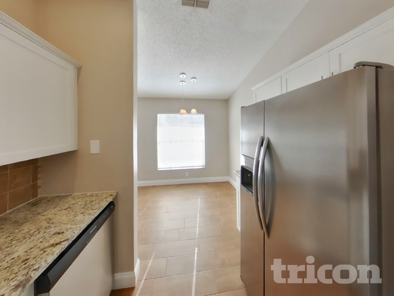 Building Photo - 10919 Livingston Dr