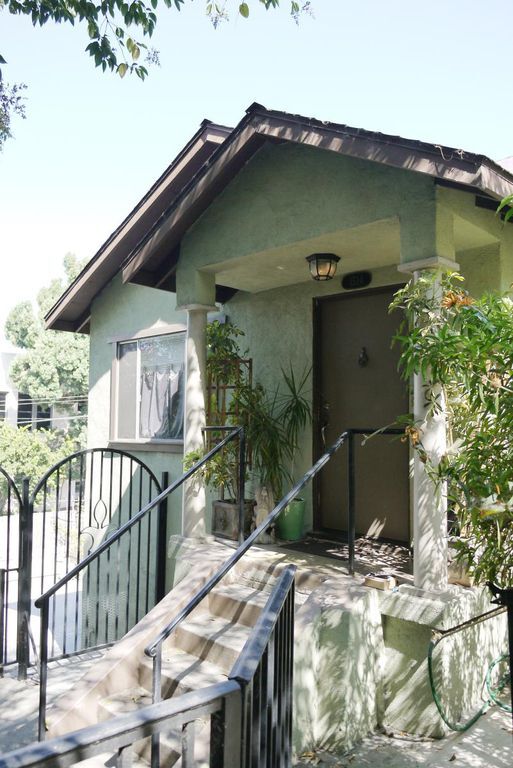 Primary Photo - 1514 Micheltorena St
