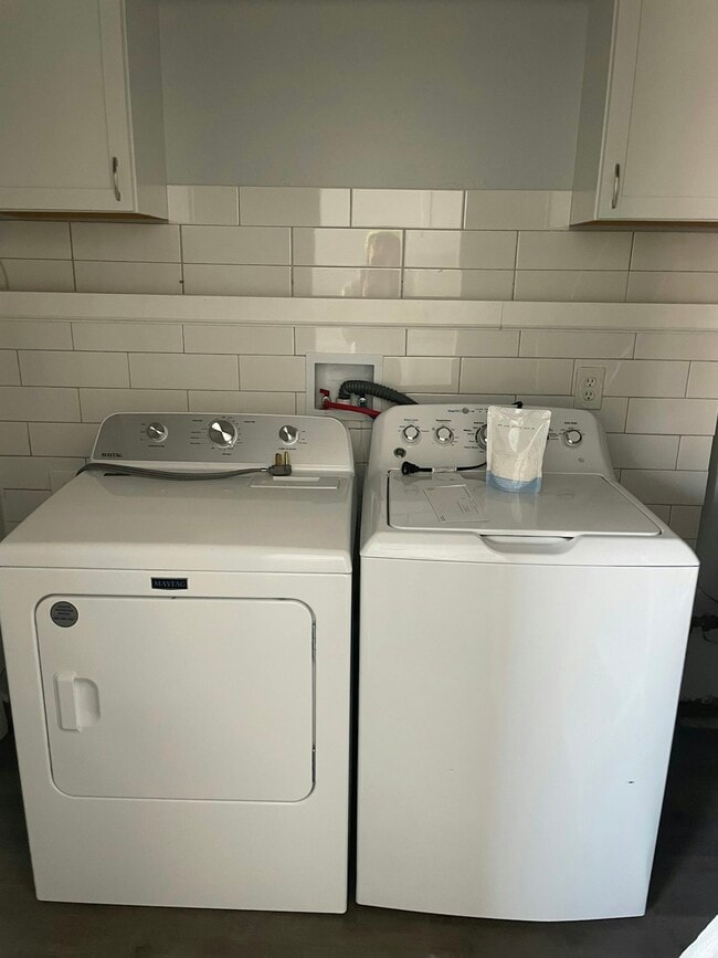 Building Photo - 12612 Firsby Ave