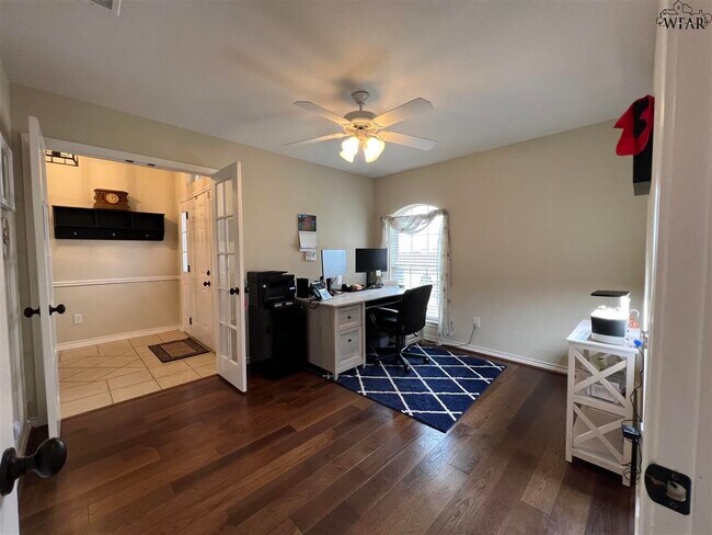 Building Photo - 6053 Laci Ln
