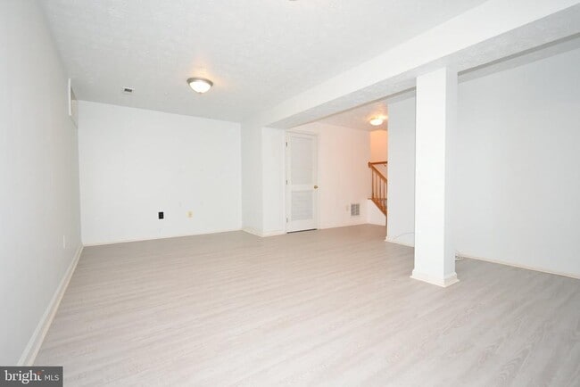 Building Photo - 6617 Cambria Terrace
