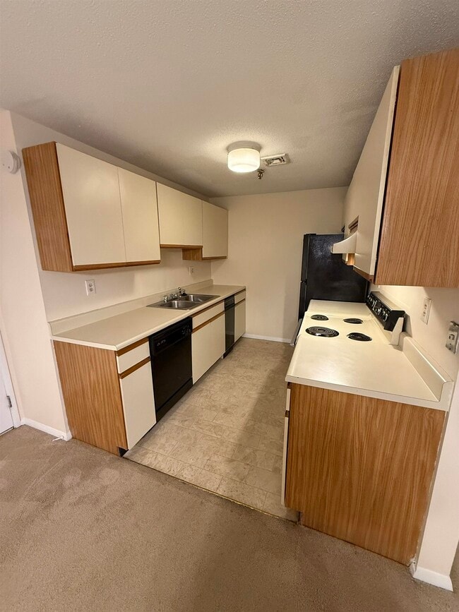 Building Photo - 425 Abbott Farm Ln