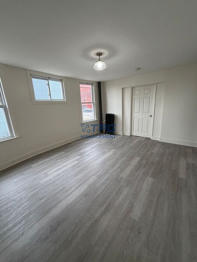 Building Photo - 130 Milford Ave