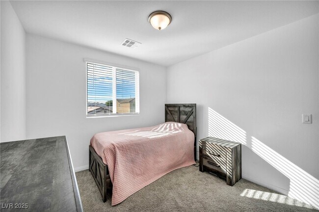 Building Photo - 4054 E Tonopah Ave