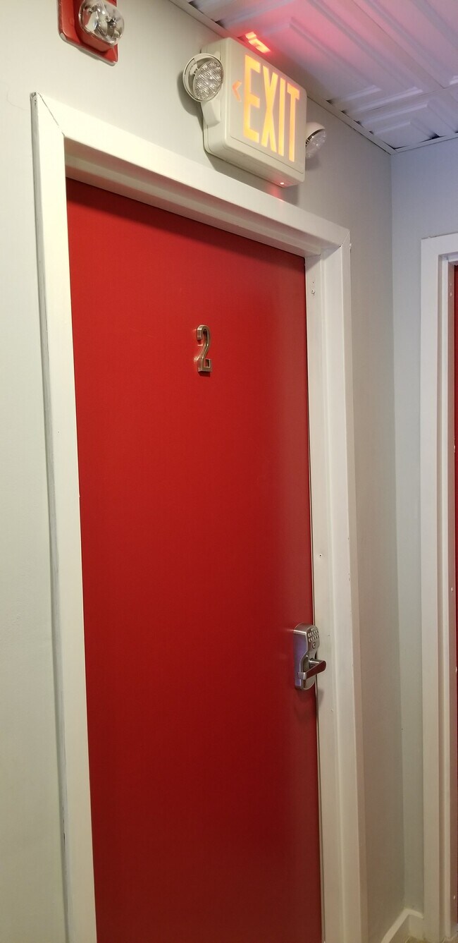 Building Photo - 2317 E Westmoreland St