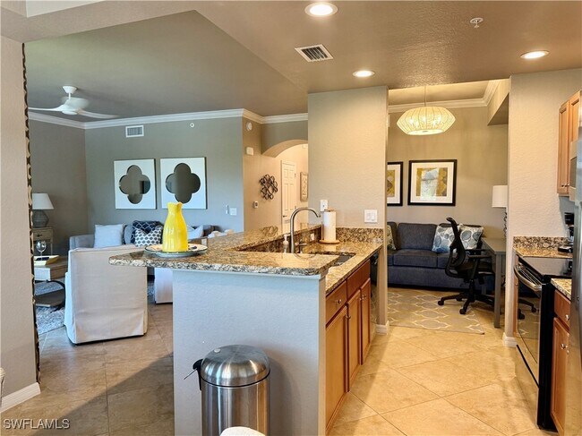 Building Photo - 9735 Acqua Ct