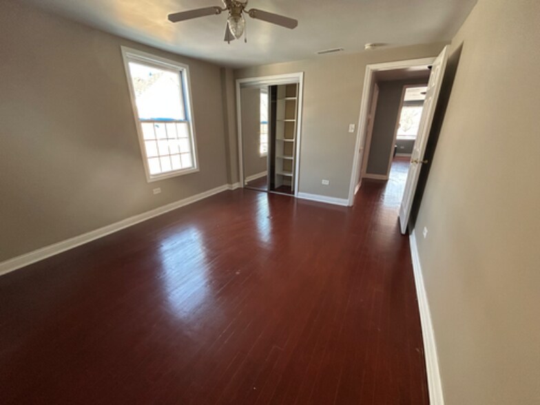 Building Photo - 14520 Harvey Ave