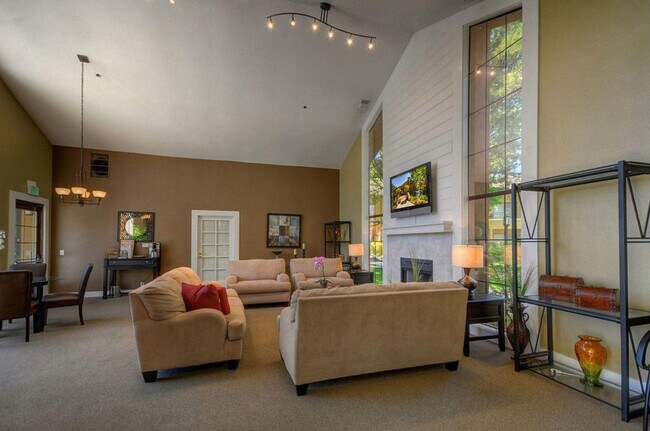 Building Photo - 401 Canyon Woods Pl