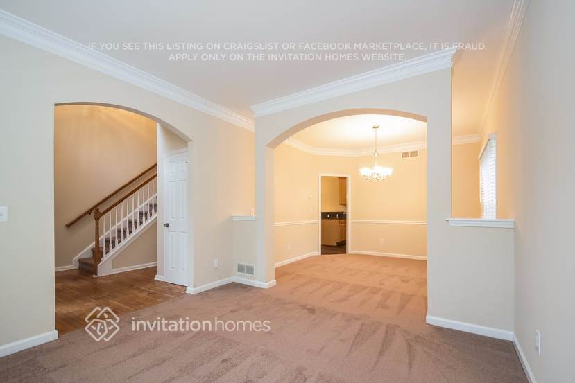 Building Photo - 5171 Silhouette Ln SW