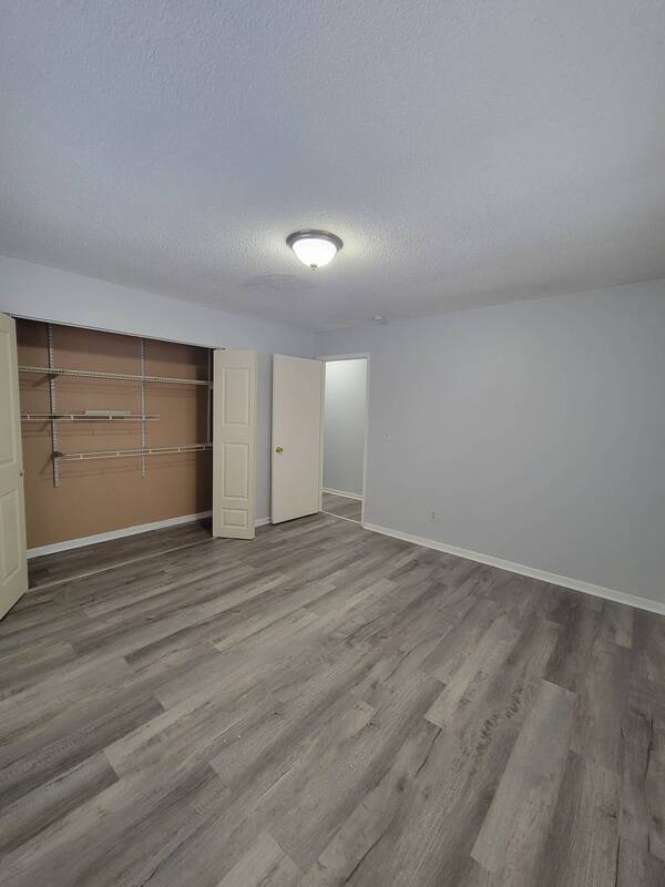 Building Photo - 310 Lawson Ave E