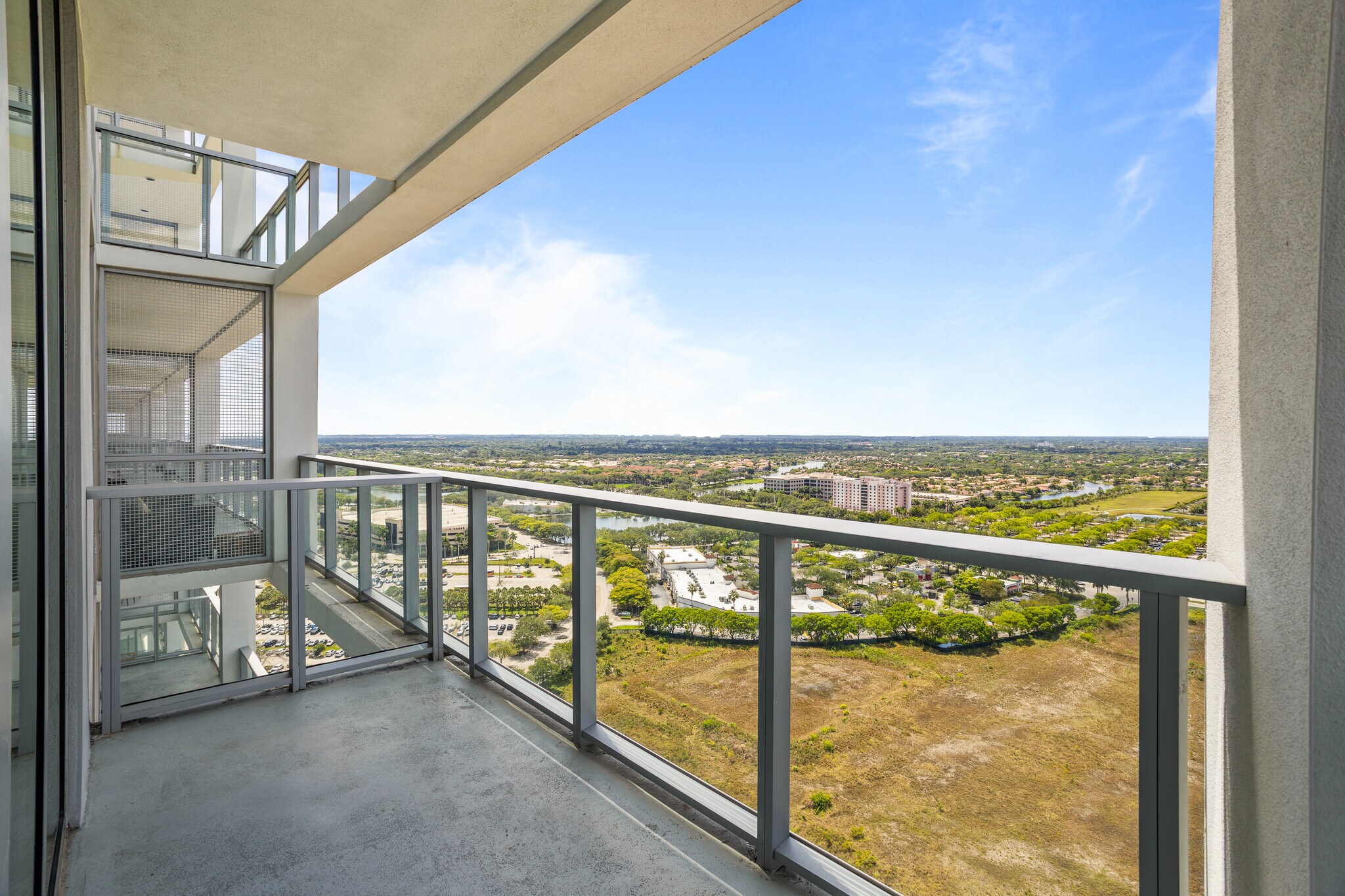 Building Photo - 2000 Metropica Way