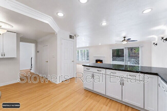 Building Photo - 2406 Talavera Dr
