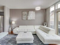 Building Photo - 1705 S Vermont Ave