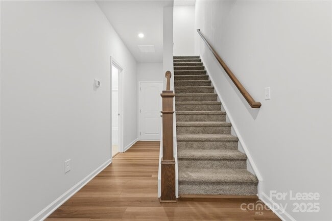 Building Photo - 10138 Hemingway Pl