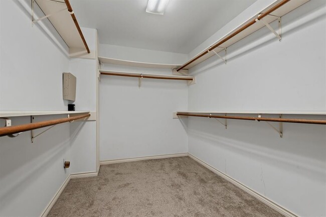 Building Photo - 14231 Championship Ln
