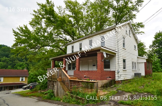 Primary Photo - 116 Station St