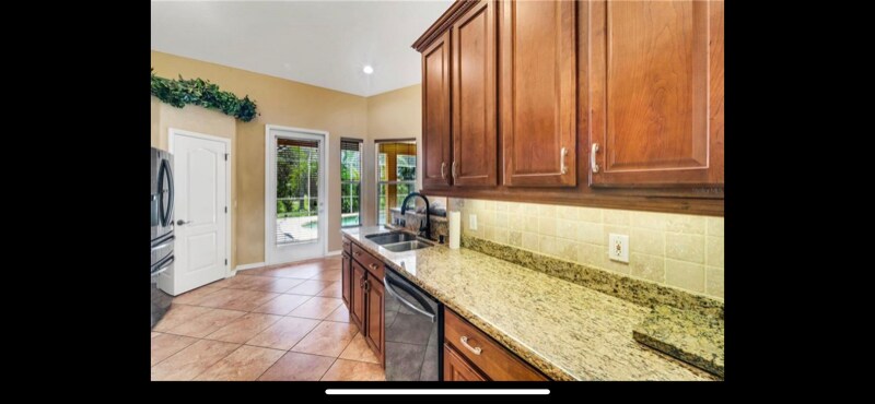 Building Photo - 3814 S Cranberry Blvd