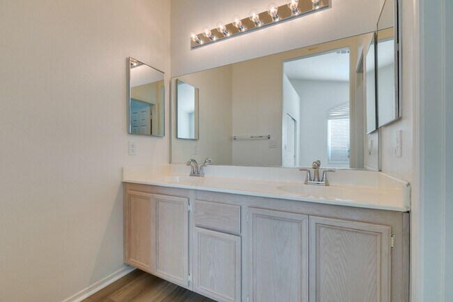 Building Photo - SUMMERLIN BEAUTY*UPGRADED*COMMUNITY POOL*3 BEDROOMS*STAINLESS STEEL APPLIANCES*