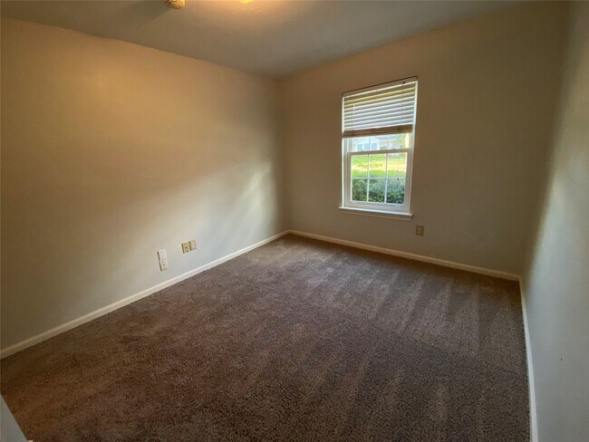 Building Photo - 12314 Rincon Dr