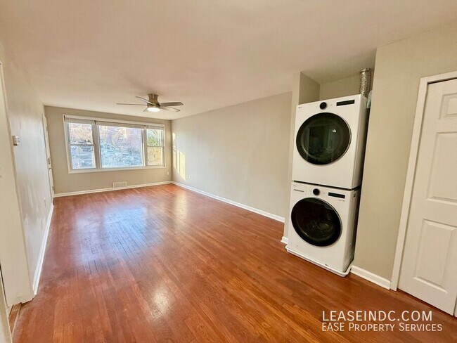 Building Photo - 4407 2nd St NE