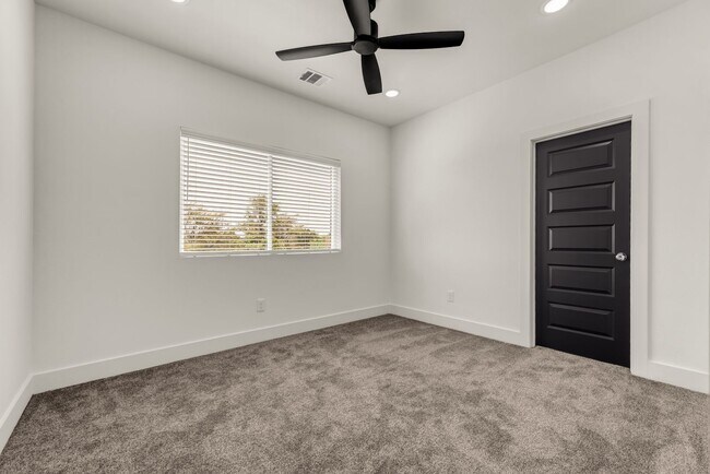 Building Photo - 3003 Alpha Wolf Ct