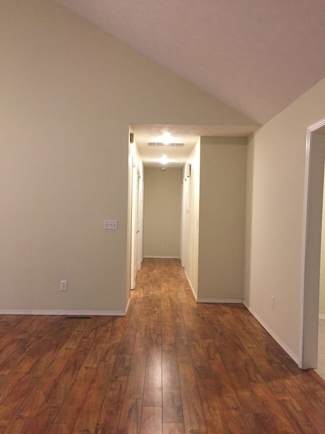 Building Photo - Executive Rental Nestled in Hickory Ridge ...