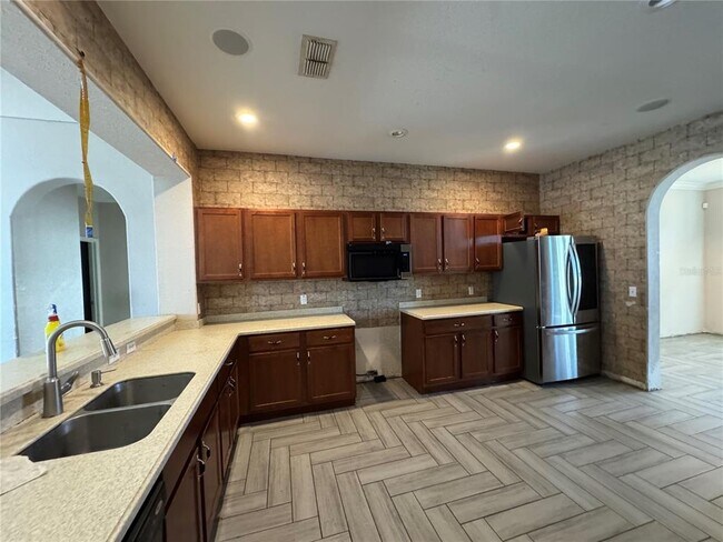 Building Photo - 3495 Patterson Heights Dr