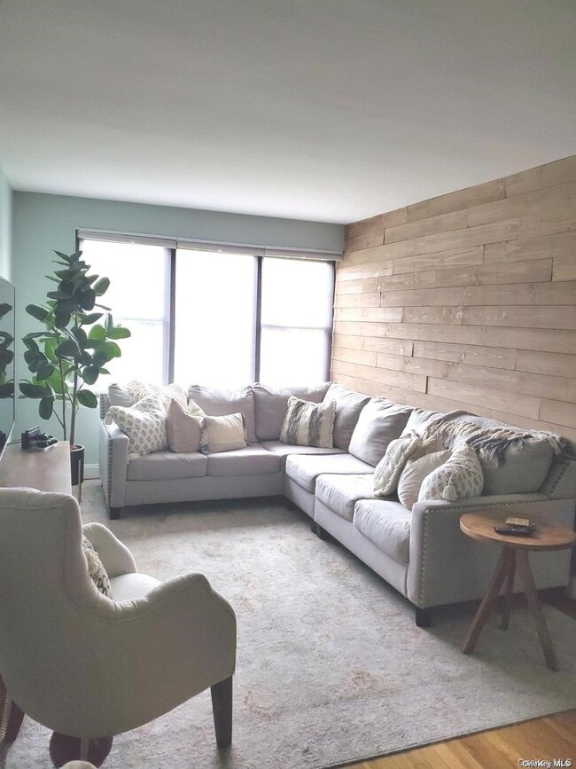 Building Photo - 1 Jefferson Ave