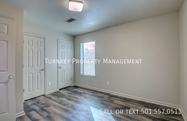 Building Photo - 5557 Springvale Rd