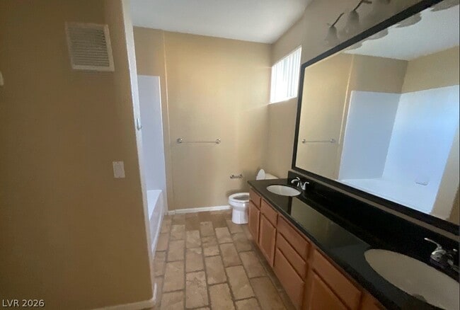 Building Photo - 10237 King Henry Ave