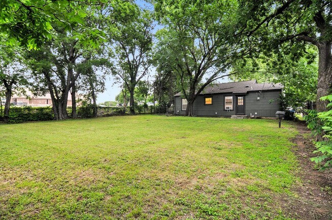 Building Photo - 7328 Brazos Ave