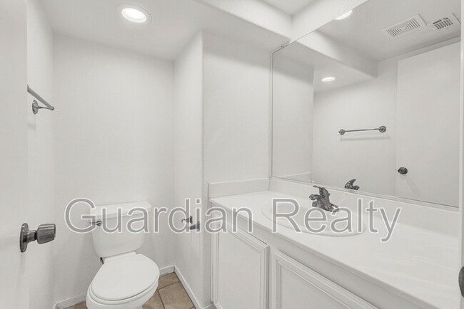 Building Photo - 76 Belle Maison Ave
